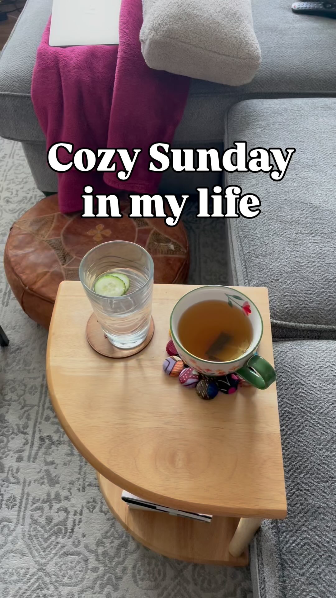 Cozy Sunday vibes. How do you like to spend a cozy Sunday?? 

#diml #selfcaresunday #wellnessvibes